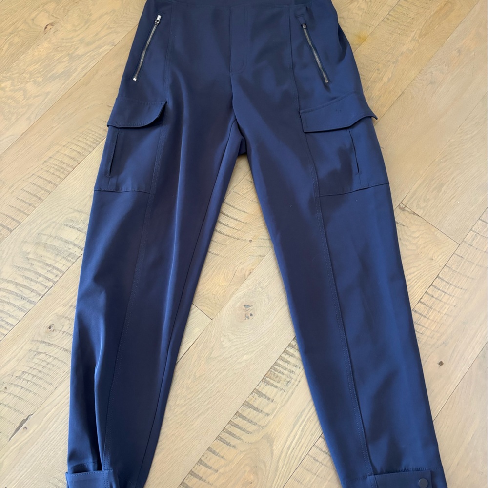 Athleta jogger, navy, Currently in  store 11/2024